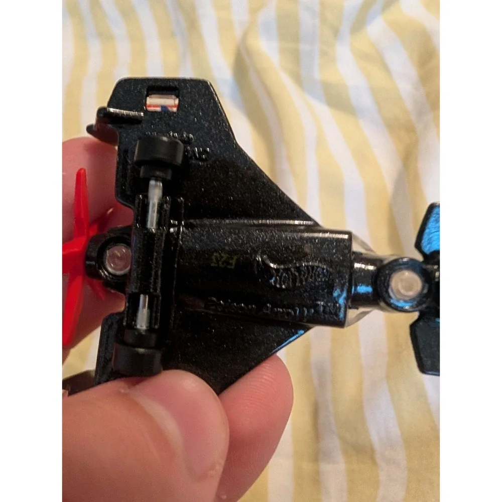 HOT WHEELS POISON ARROW BLACK & CLEAR 3 1/8